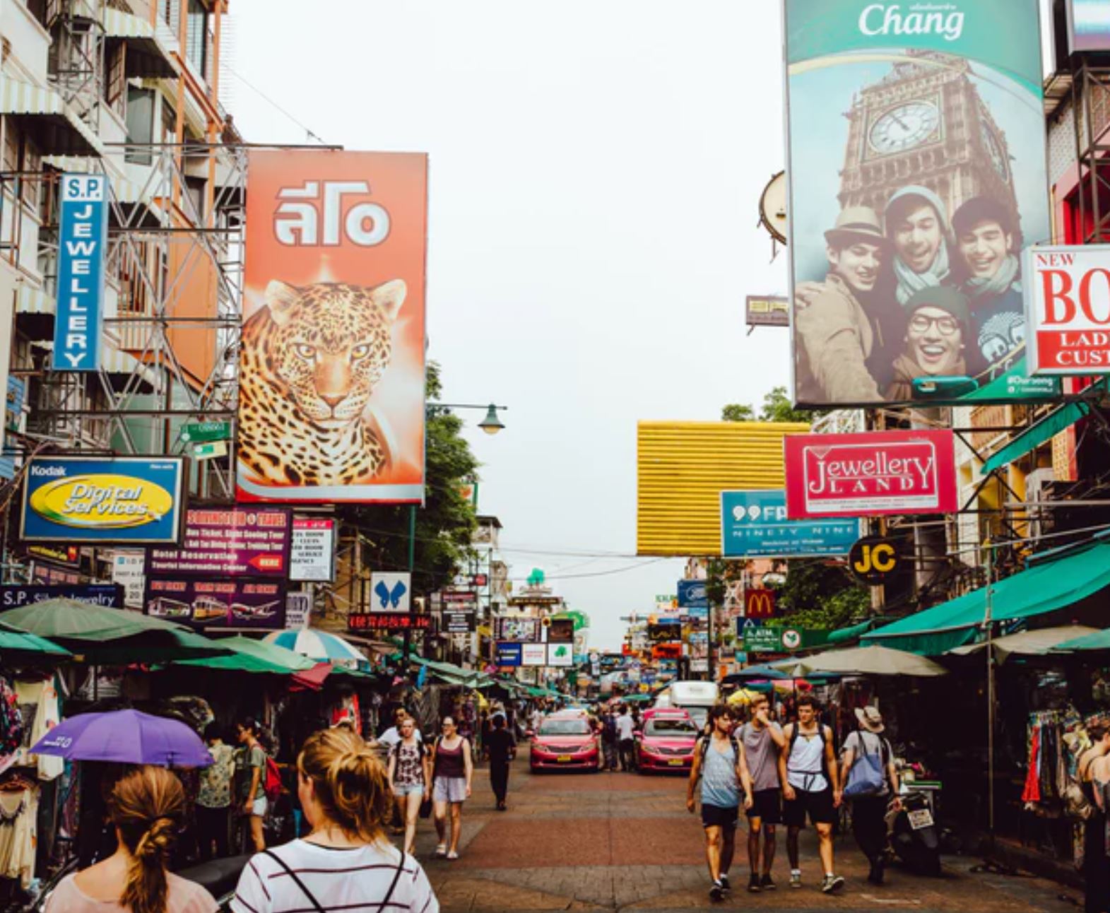 The legendary Khaosan Road, Bangkok | Evan Krause/Unsplash